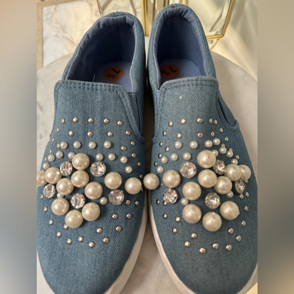 Semi-used denim shoes with pearls - Picture 3 of 5